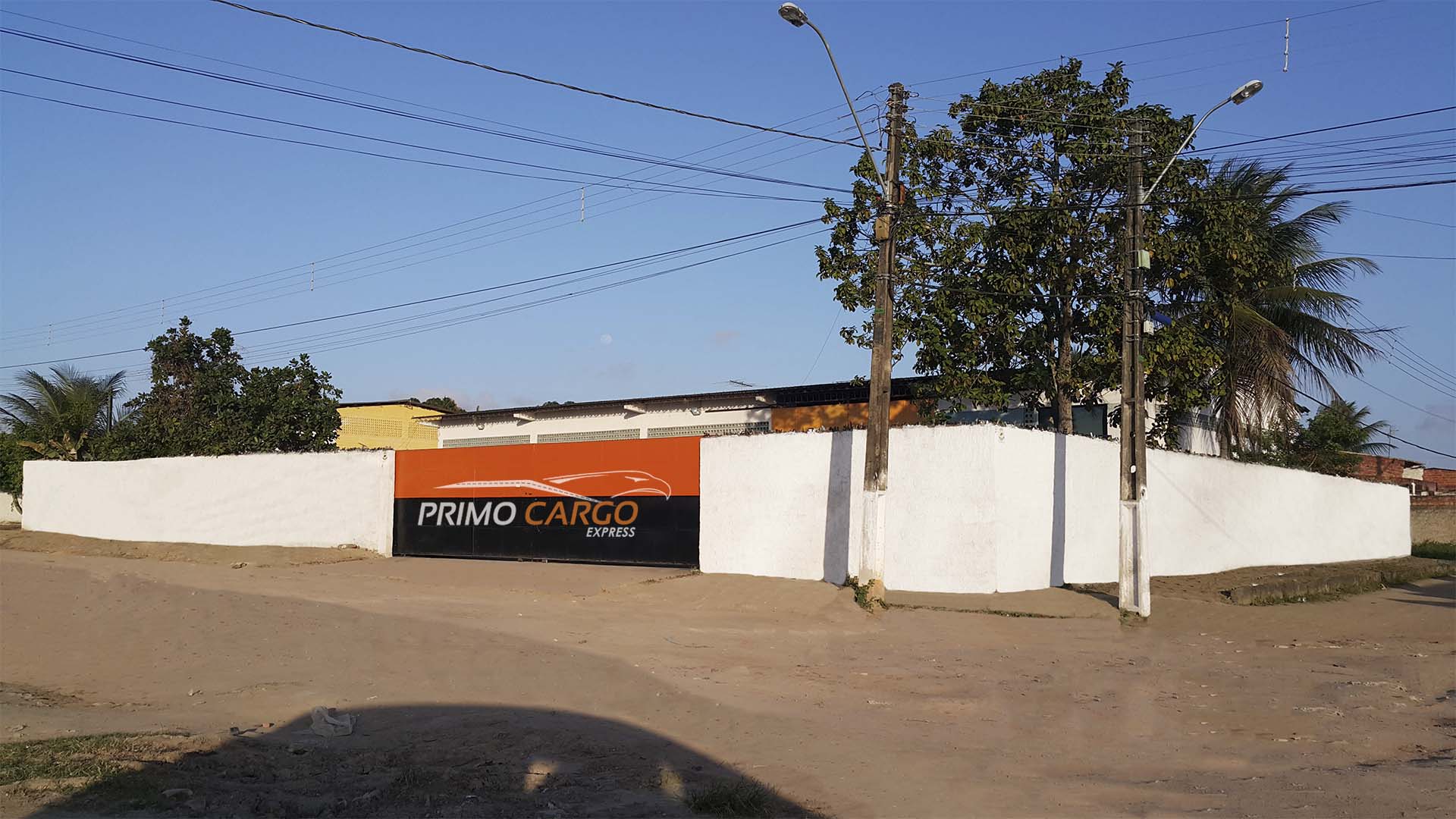 Fachada do galpão da Primo Cargo Express em Rio Largo, Alagoas